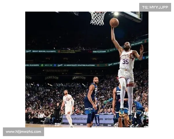 太阳队如何通过防守反击与三分投射击败森林狼的策略分析